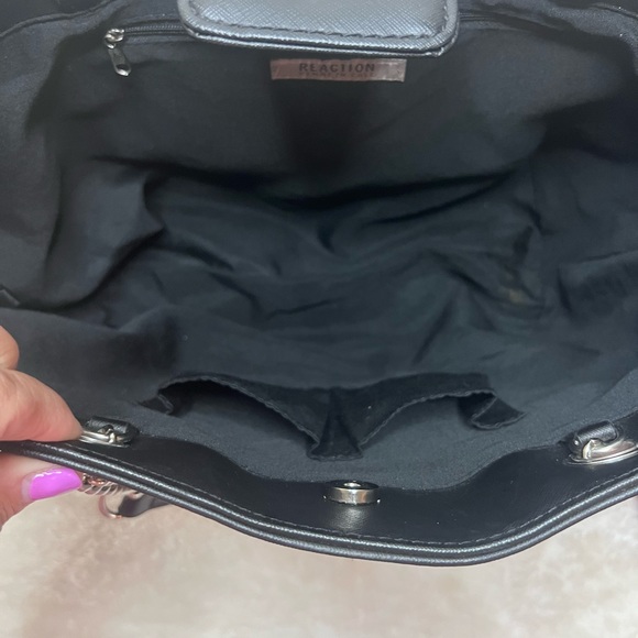 Kenneth Cole Reaction Tote - Picture 7 of 10